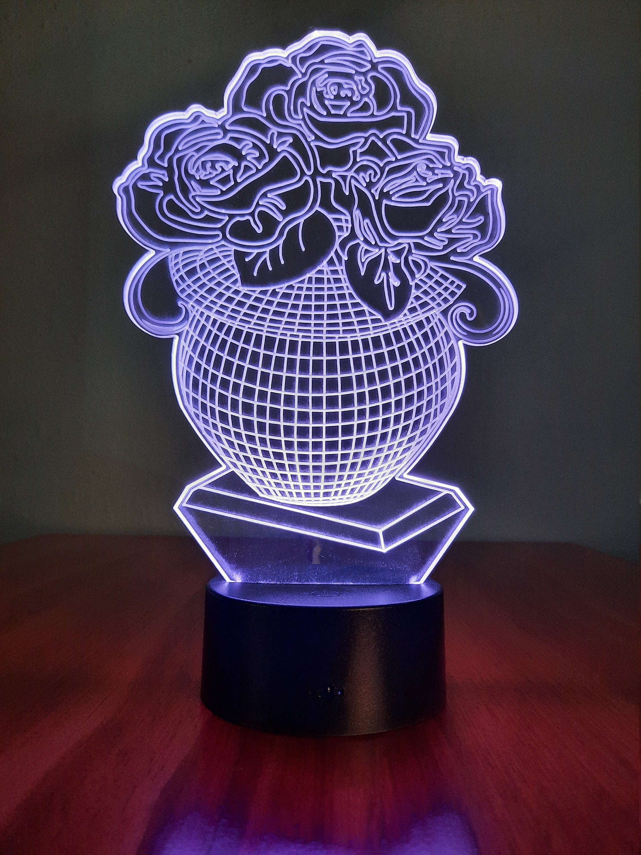 Awesome "Vase of Roses" 3D LED Lamp (1140) - FREE SHIPPING!