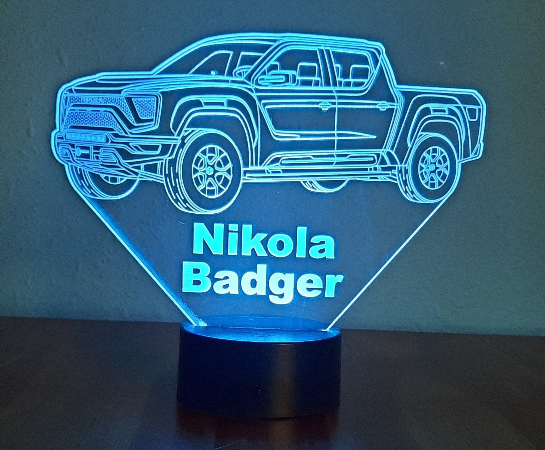 Awesome "Nikola Badger" 3D LED Lamp (1283) - FREE SHIPPING